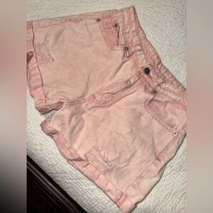 Peach Love Pink Distressed Denim Shorts Size Small